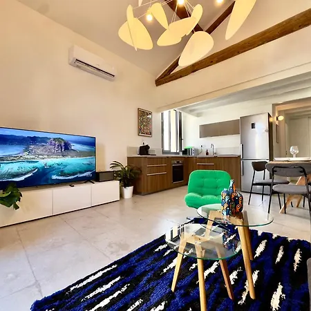 Apartment Loft - 10 Min Du Centre - Terrasse - Parking *